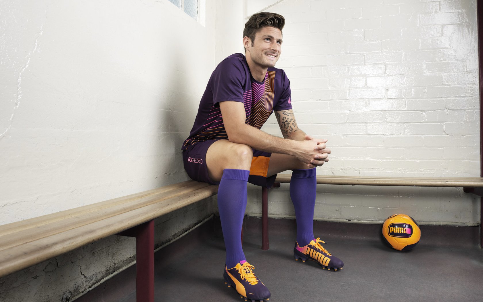 雷火电竞充值-爱琴海与维斯瓦河的对话，年度焦点之战背后的文明回响